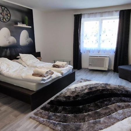 Freedom-Fehervar Apartman Szekesfehervar Luaran gambar